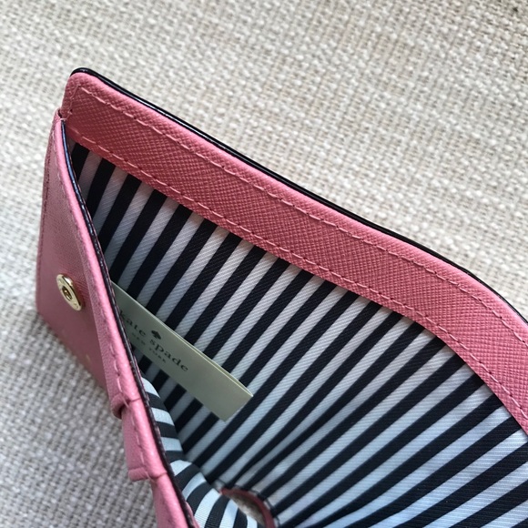 Kate Spade Small Wallet - Top Zip Bifold - Picture 4 of 6